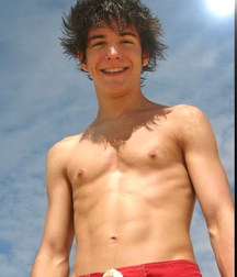 Shirtless Wonders 5a82a7eba156d.jpg