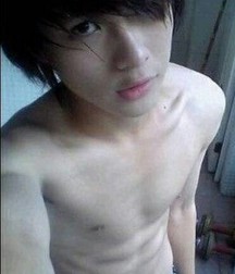 Shirtless Wonders 5a82a7f4e2088.jpg
