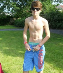 Shirtless Wonders 5a82a805a23b3.jpg
