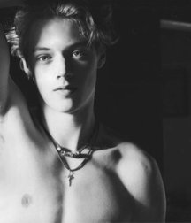 Definitely hot... 5a89dcaed063a.jpg