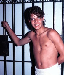 Ricky Martin 5b052299765fa.jpg