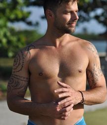 Ricky Martin 5b05229e22d83.jpg