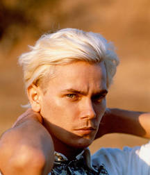 River Jude Phoenix 5b1b7ebc4273c.jpg