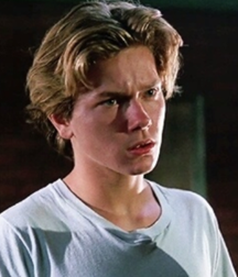 River Jude Phoenix 5b1b7ee210c36.png