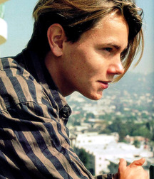 River Jude Phoenix 5b1b7eec72cec.jpg