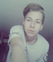 sexy boys  5ce11501b77f4.jpeg