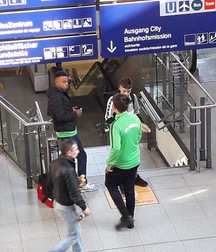 sexy boys  5ce1156150754.jpeg