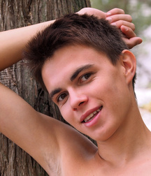 86 Alex - two twinks