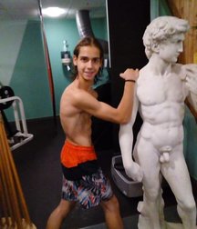 Alex - Best Boy 5c9159007dfe3.jpg