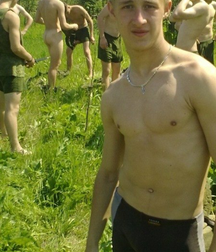 Guys in shorts and swimming trunks 5da45989bd412.png