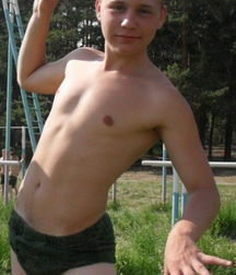 Guys in shorts and swimming trunks 5da4598ef192c.png