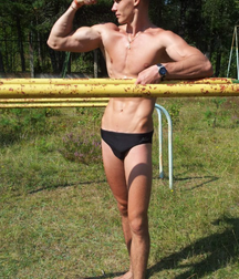 Guys in shorts and swimming trunks 5da459bc3cf53.png