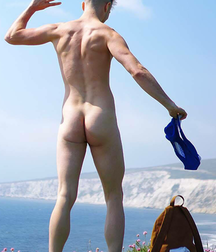 Butt guys 5da45f5709c95.png