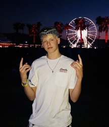 TBsF69024Cp 5ad65087eab14.jpg