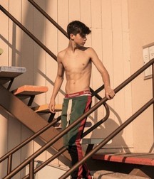 Beautiful boys 5b6d761e4dfb3.jpg