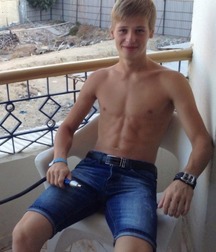 Just wonderful boys 5b81b7d7f005e.jpg