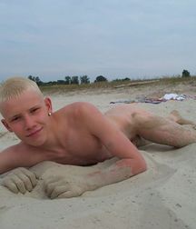 The Young and The Hairless 5c8b35154fdd0.jpg