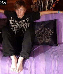 Jakub Boy Feet Teen 5a9a458bc9f00.jpg