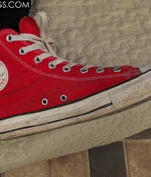 Red Converse Boy Feet 5a9a4653e93a9.jpg