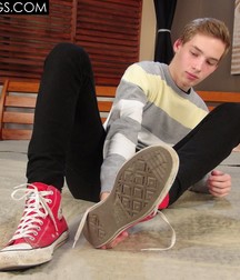 Red Converse Boy Feet 5a9a465d75f7a.jpg