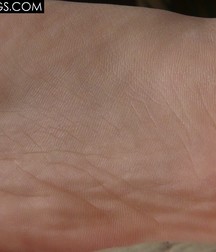 Red Converse Boy Feet 5a9a4687465a6.jpg