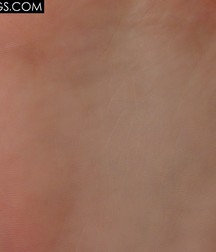 Red Converse Boy Feet 5a9a46a22395f.jpg