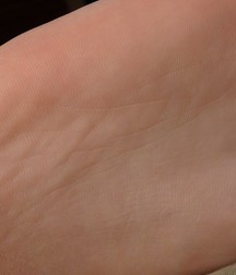 Red Converse Boy Feet 5a9a46c99b4cd.jpg