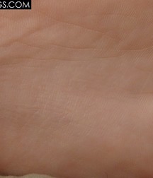 Red Converse Boy Feet 5a9a46cb01079.jpg