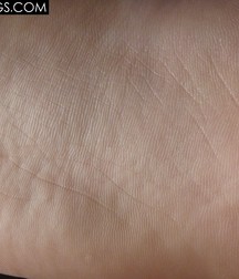 Red Converse Boy Feet 5a9a46ebb3e55.jpg