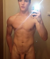 Selfie Heaven 5e9fa09ba0220.jpg