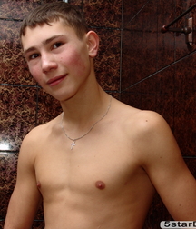 Cary in the shower 5c5531a92045b.jpg