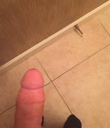 Dick from selfie 5ad76bb478e06.jpg