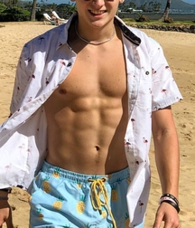 Hot Guys with Hot Bods 2 5c27259bb6cf9.jpg