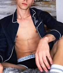 Hot Guys with Hot Bods 2 5c2725da7b8a0.jpg