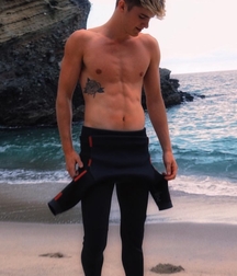 Hot Guys with Hot Bods 2 5c27262ab7222.jpg
