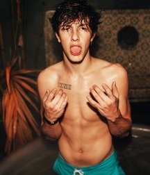 Hot Guys with Hot Bods 5