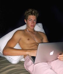 Hot Guys With Hot Bods 7 5d499aa1e5f4c.jpg