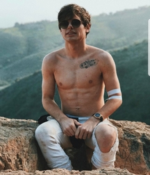 Hot Guys With Hot Bods 9 5dc8ffee54ae0.jpg