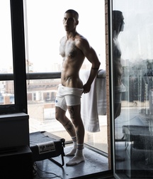 Hot Sox 2 5aa9b502cbaeb.jpg