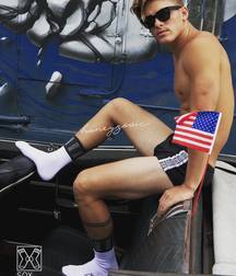 Hot Sox 9 5aac96d4e3969.jpg