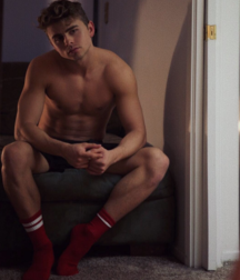 Hot Sox 9 5aac98ae879e4.png