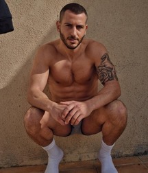 Hot Sox9 5ab1f38f5b959.jpg