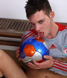 Adam soccer lad 5ab321dbbc9a6.jpg