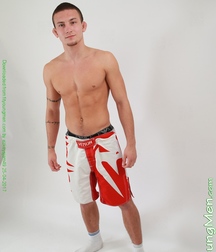 Tomas 5ab78210eaf5d.jpg
