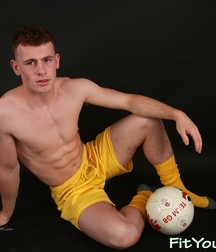 Tom S. (Yellow) 5ab78571206a2.jpg