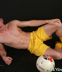Tom S. (Yellow) 5ab7857828974.jpg