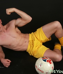 Tom S. (Yellow) 5ab7858343c5c.jpg