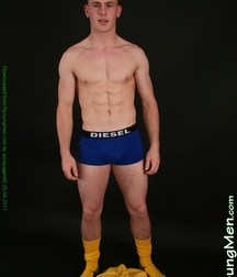 Tom S. (Yellow) 5ab785ab5b91c.jpg