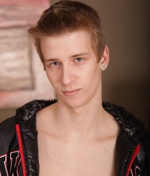 Leon 5ab78f3fd4c3e.jpg