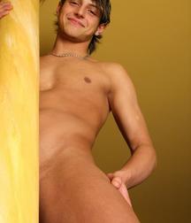 Albin 5ab79dade088d.jpg